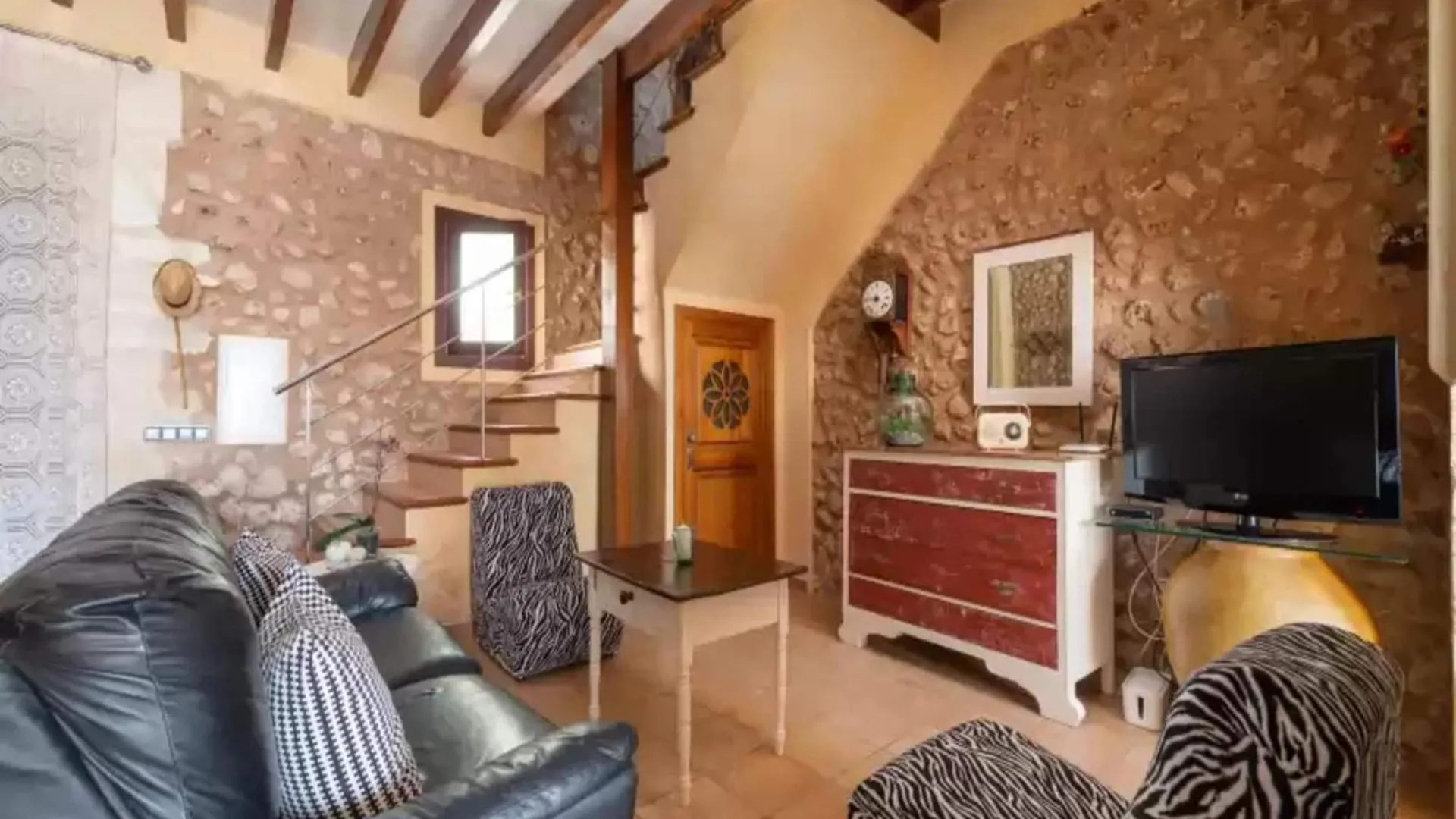 Casa Del Sol Villa With Private Pool In Buger